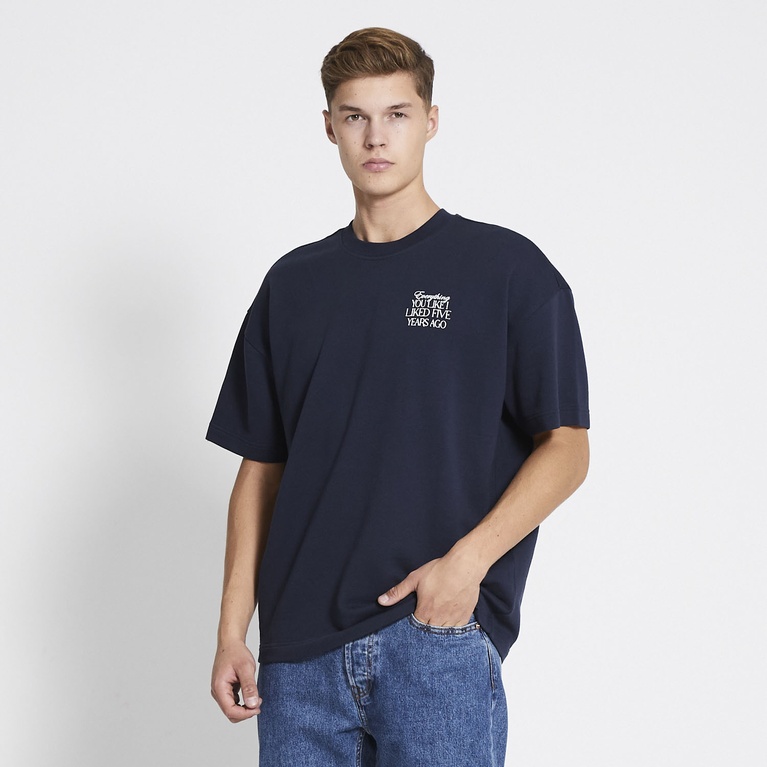 Printti college-T-paita "Drop"